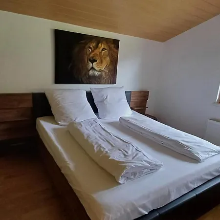 Crown Living - Apartment